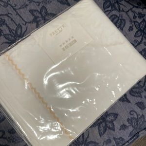 NWT Frette King Bed Skirt 200 x205 - 100% Egyptian Cotton